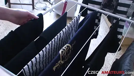 Cewek muda rambut cokelat dan pacarnya (cewek amatir ceko)