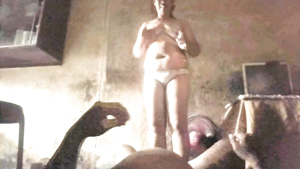 Meu marido me mandou seduzir o vizinho
