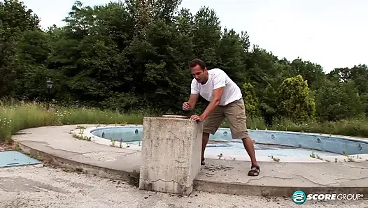Грудастый мираж под названием Terry: Mammary Lane