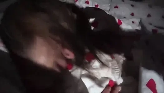 Gerçek aldatma. Arkadaşlarım sırayla karımın götünü sikiyor