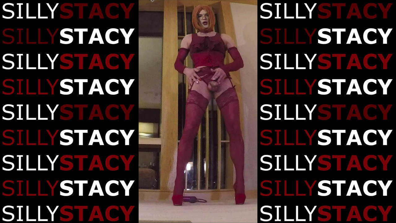 Passion Sissy jercking here huge cock in the hotel