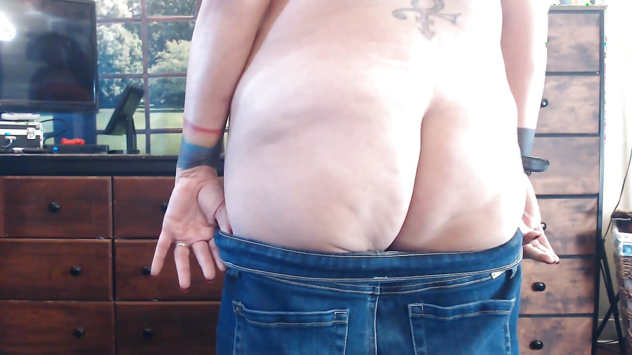 Jiggly ass cellule clench thrust studsnce