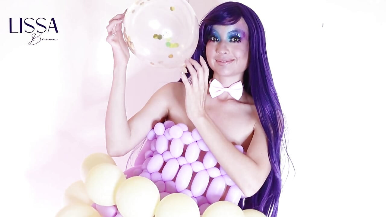 Inflatable Pool with Lots of Bubbles and Burlesque Pop Ballo