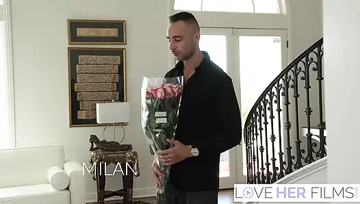 Dicke titten, blondine Linzee Ryder stöhnt laut vom orgasmus