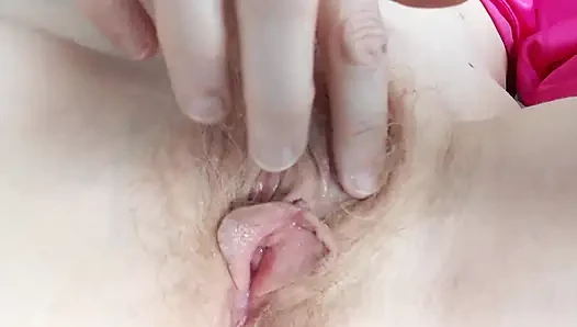 My red pussy up close again