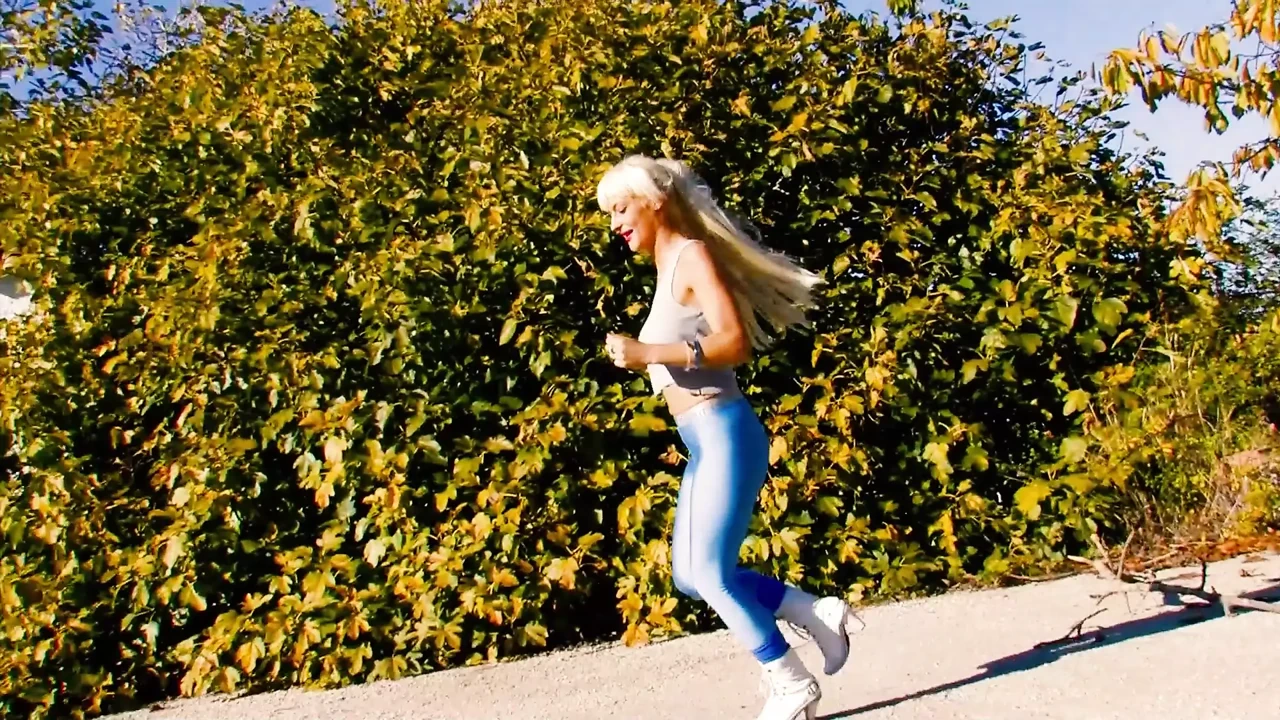 Fucking girl in outdoor