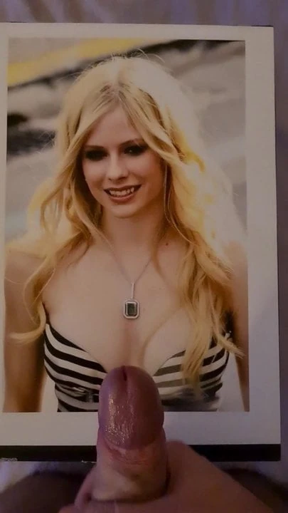 Avril Lavigne cum tribute