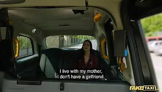 Fake Taxi - она хотела изменять своему бойфренду в самый первый раз