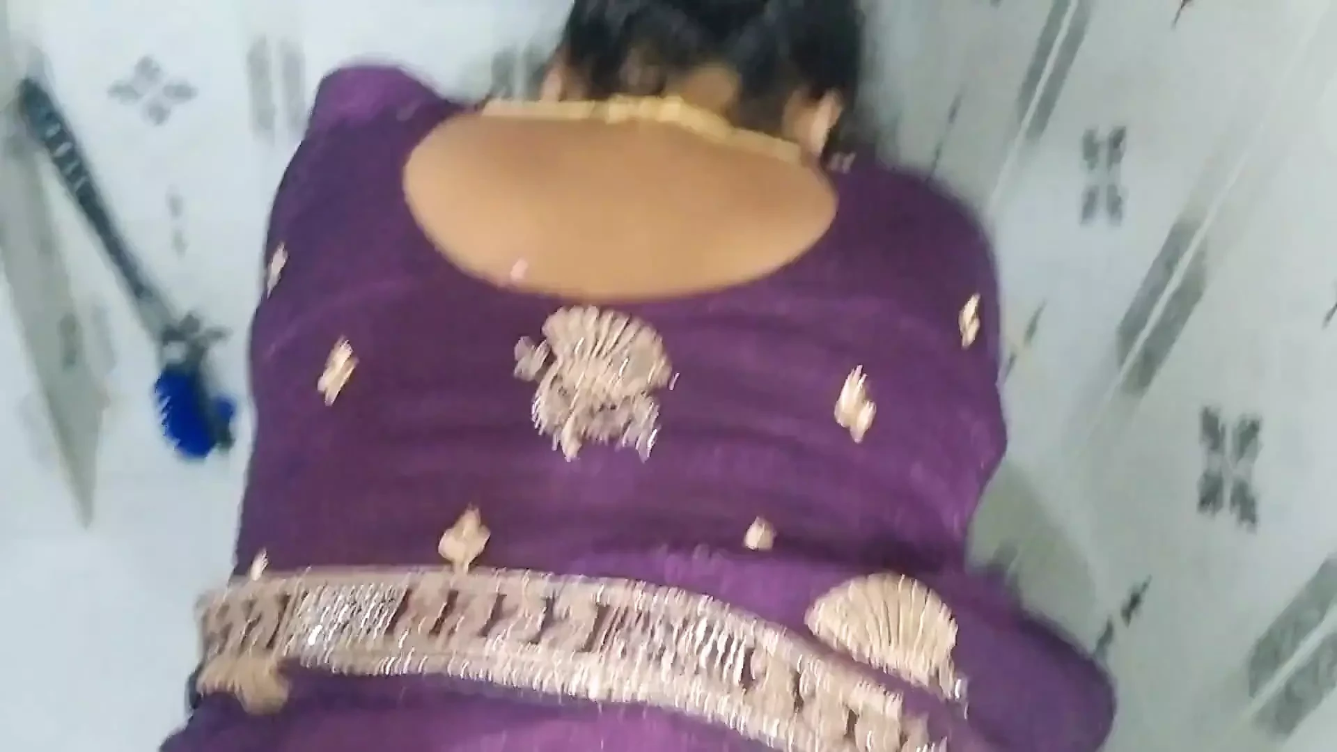 Bhabhi Ấn Độ nóng bỏng