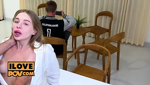 Betrügen mit dem Freund meines Kumpels, KalifornienBabe