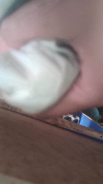 Hot to video chat with you later today love you too baby girl