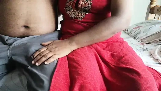 Kerala malayali chechi massaging