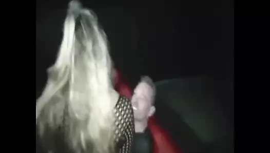 Diegeileanita: Gangbang im Erotikkino