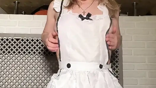 From a Stretched Pussy the Fountain Is Especially Strong