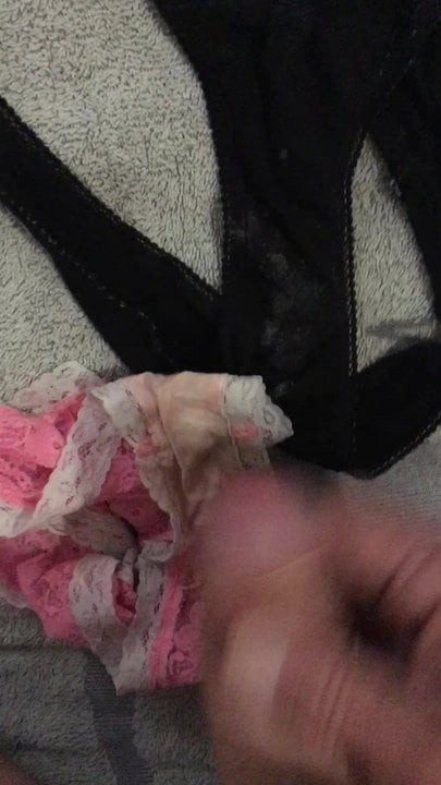 Cuming on wifes used panties