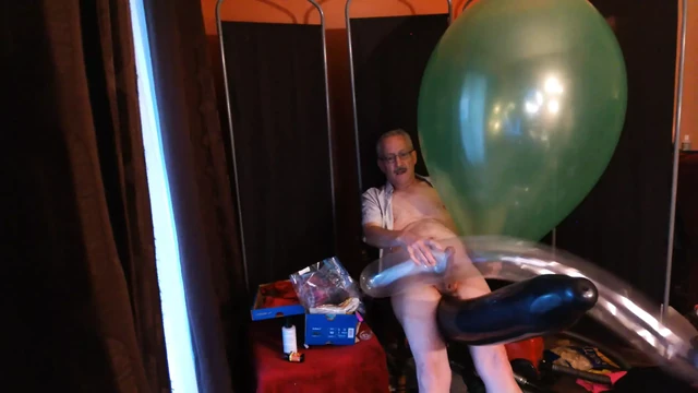 116) Jerk Off with Giant Round Balloon and 2 Long Balloons