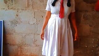 Srílanská školačka pipy video.pipy dívka s uniform.colleg dívka sexy pippy.pipy girl video. indická studentka mimo pip.