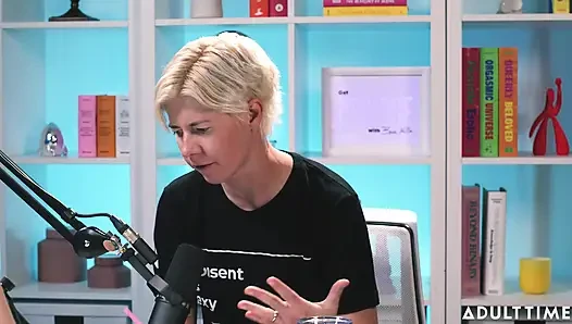 Lilly Bell Eksibisme, Sexting, & Pemberdayaan | Podcast Khusus Orang Dewasa