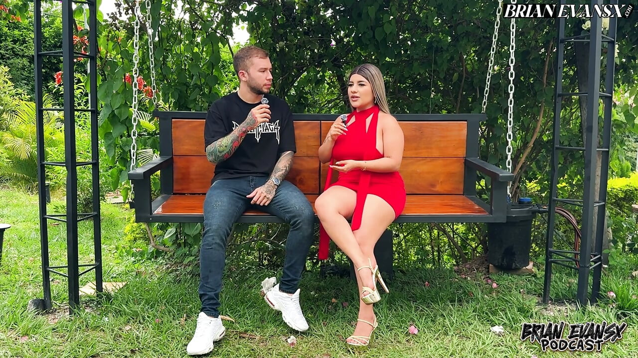金发女郎哥伦比亚女郎Naty Delgado的播客以户外性爱结束 - Brian Evansx