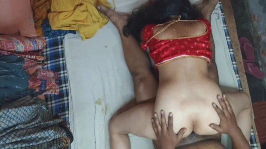 Indian girl enjoys sex like Kamasutra from her father-in-law