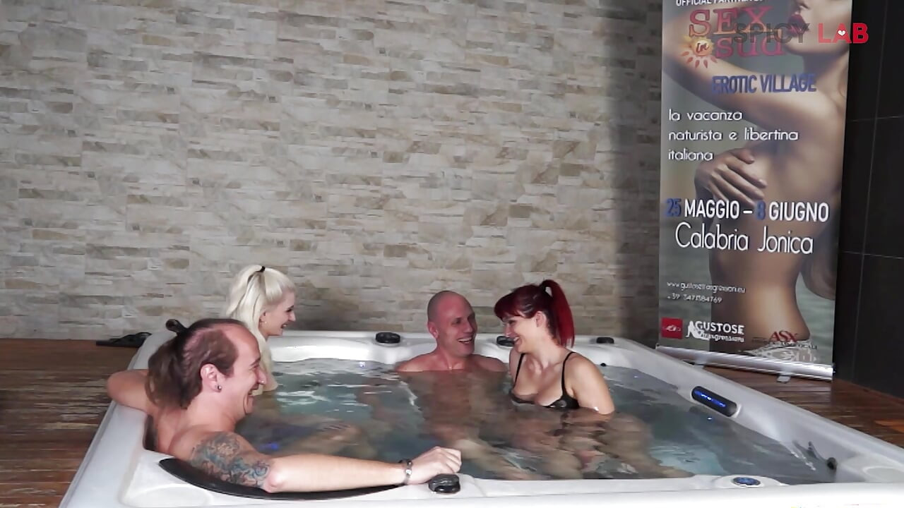 Swinger in Spa: Orgy in the Jacuzzi