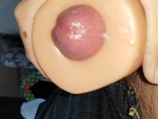 Masturbazione con il giocattolo del sesso della figa di carne
