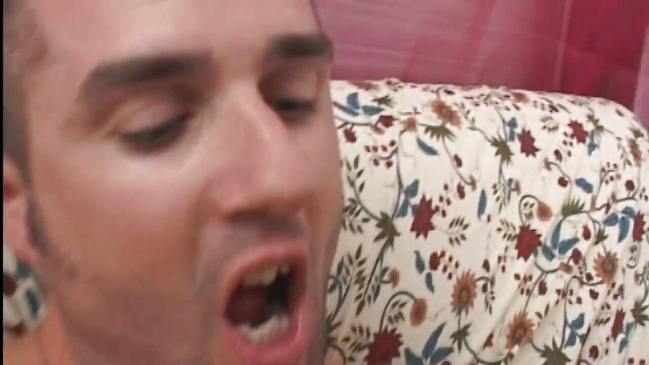Amateur young slut gets fucked and got caught on camera