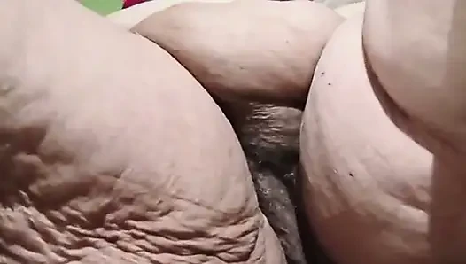 She Likes Em Large and Taking Masterbating Charge