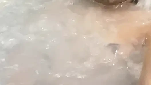 Dışarı çıkmayan sperm sertleşiyor,
