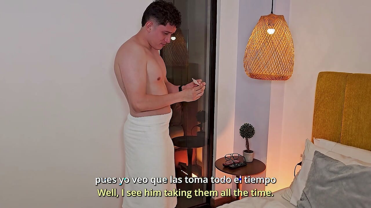 I accidentally took a viagra and I had to fuck my stepmom to lower my erection - Pipe boy