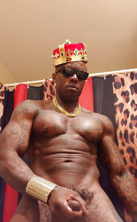 Hallelujah johnson memuja kontol hitam besar (yang mulia bagian 3) tato berambut hitam berbulu bbc hallelujah