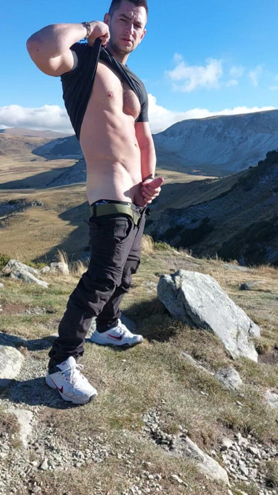 산에서 자위하기