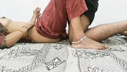 Ateşli desi üniversiteli kız
