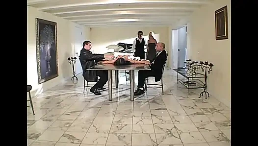 Erstaunlich harter dreierfick: zwei harte große schwänze für eine stöhnende versaute schlampe!! Vol. 1