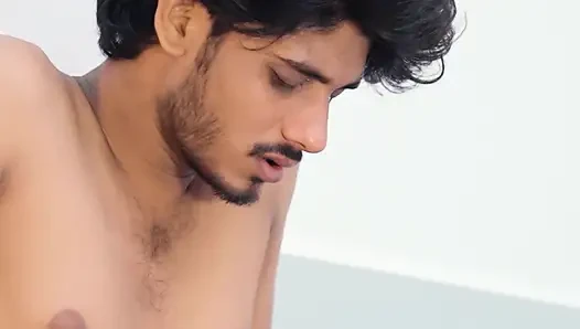 Sıkı genç üvey kız kardeş nasıl sikilir (18+) üvey erkek kardeş tarafından sert seks