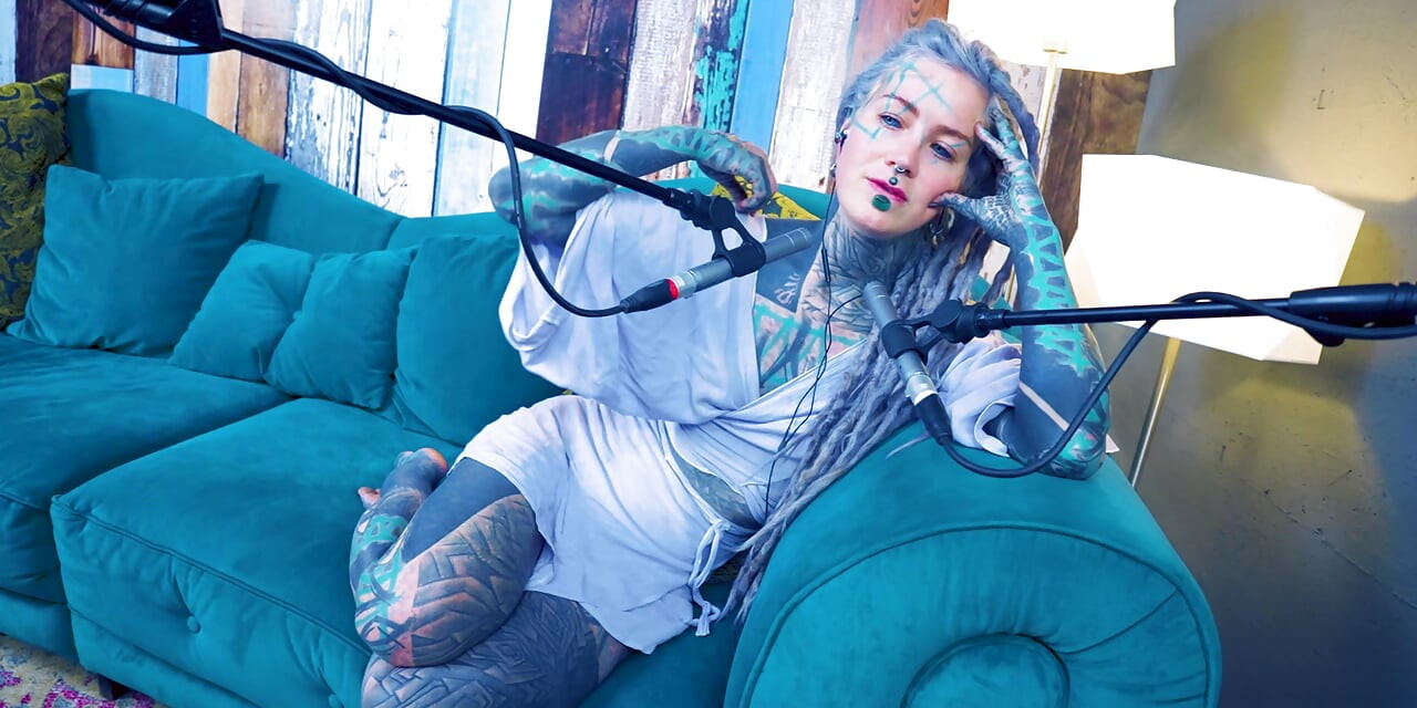Vorbesc despre S - Rușine - ASMR podcast SFW vorbind fată slabă gotică dreadlocks tatuaj model cu cerneală