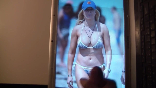 Cum on Jill Martin