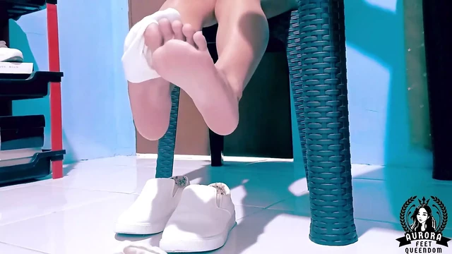 Smelly Feet & White Socks