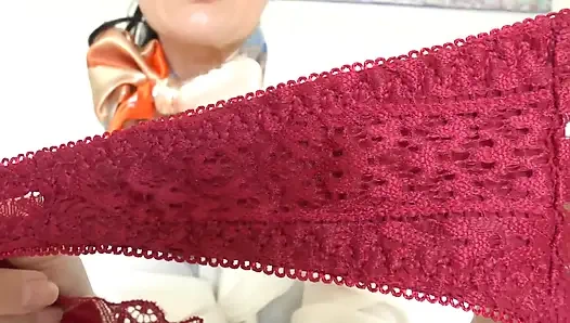 Sniffing Panties and Cumming! Lady Victoria Valente