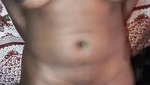 Cewek semok kulit putih dengan tubuh aduhai lagi asik