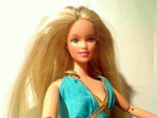 Barbie leva um facial # 1