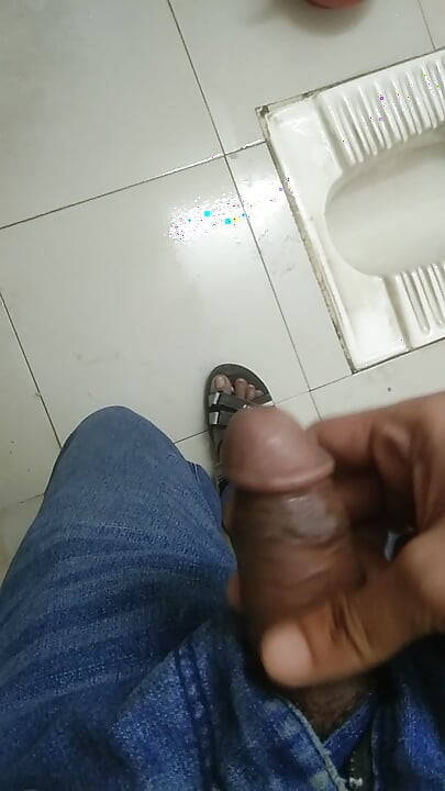 I went to the office bathroom and hit my hand at noon