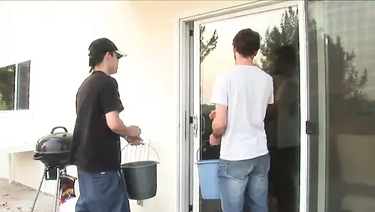 Büyük memeli orta yaşlı seksi kadın göt deliğini siktiriyor