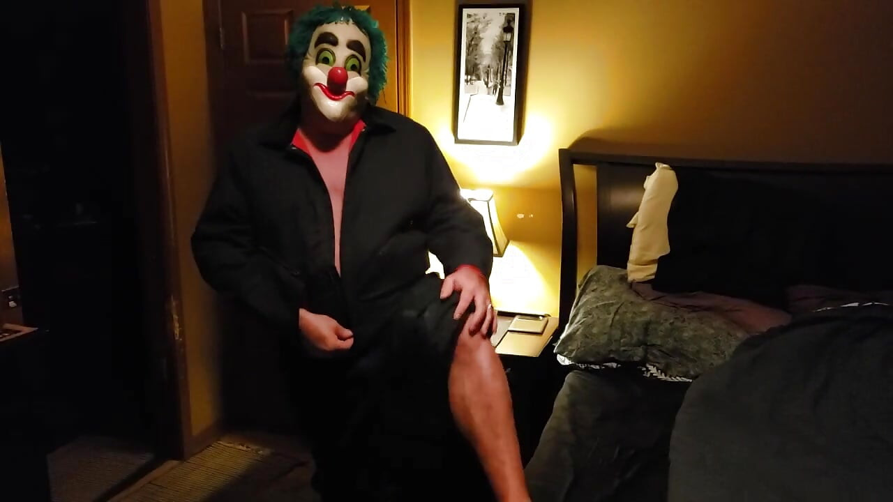 Halloween Jerk off! Scary Clown Jerks for You!!