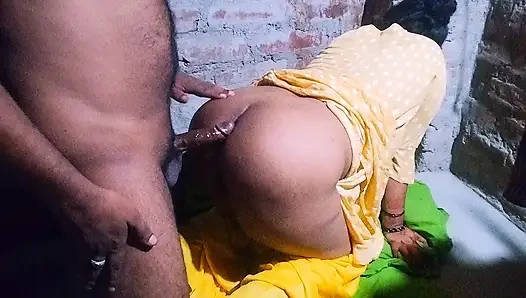 Hintli heena yenge domaltarak seks yapıyor