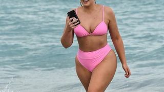 Iskra bikini edition