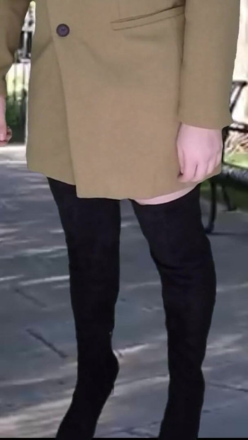 Iconic moment from "Shemale dick flash in public park"