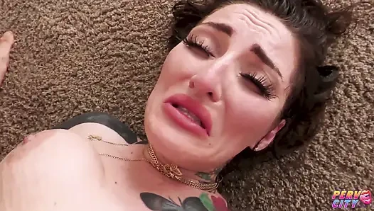 Çarpıcı lucia rossi ve twerk yapan elle götlerini açıyor