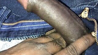 Masturbación en solitario caliente - masturbándose una gran polla