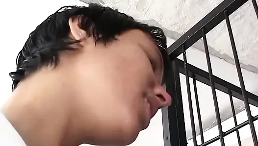 Slut in Gangbang: Multiple Cocks and Massive Facials
